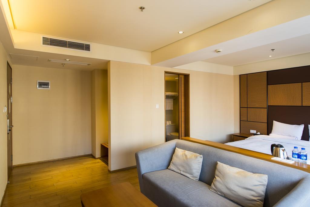 Ji Hotel Shanghai Xujiahui Экстерьер фото
