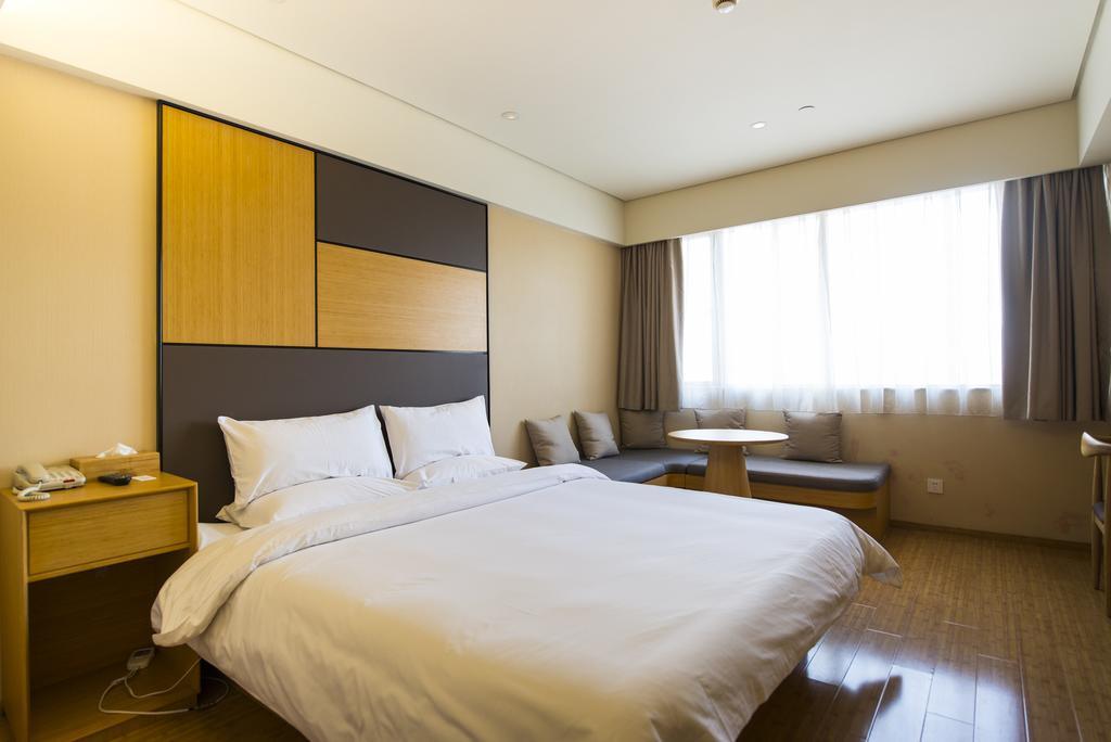 Ji Hotel Shanghai Xujiahui Экстерьер фото