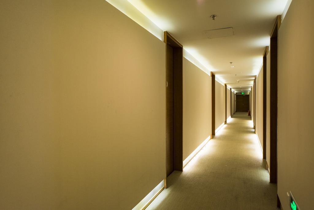Ji Hotel Shanghai Xujiahui Экстерьер фото