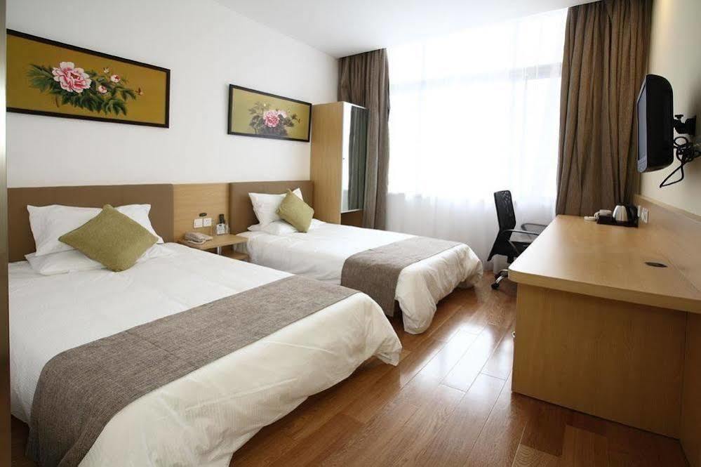 Ji Hotel Shanghai Xujiahui Экстерьер фото